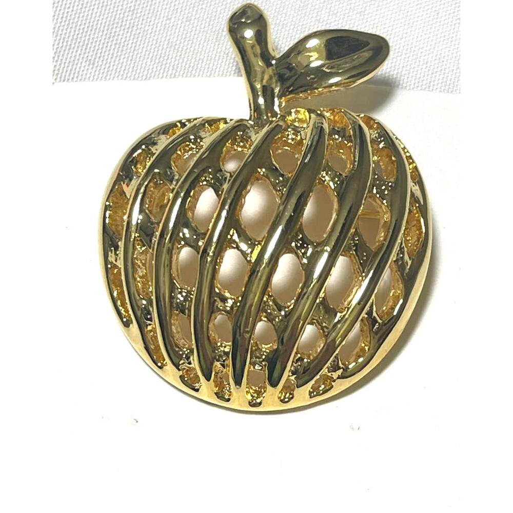 New Arrival Gold tone Brooch Teacher Apple Large Gold Cabochon Vintage Pin